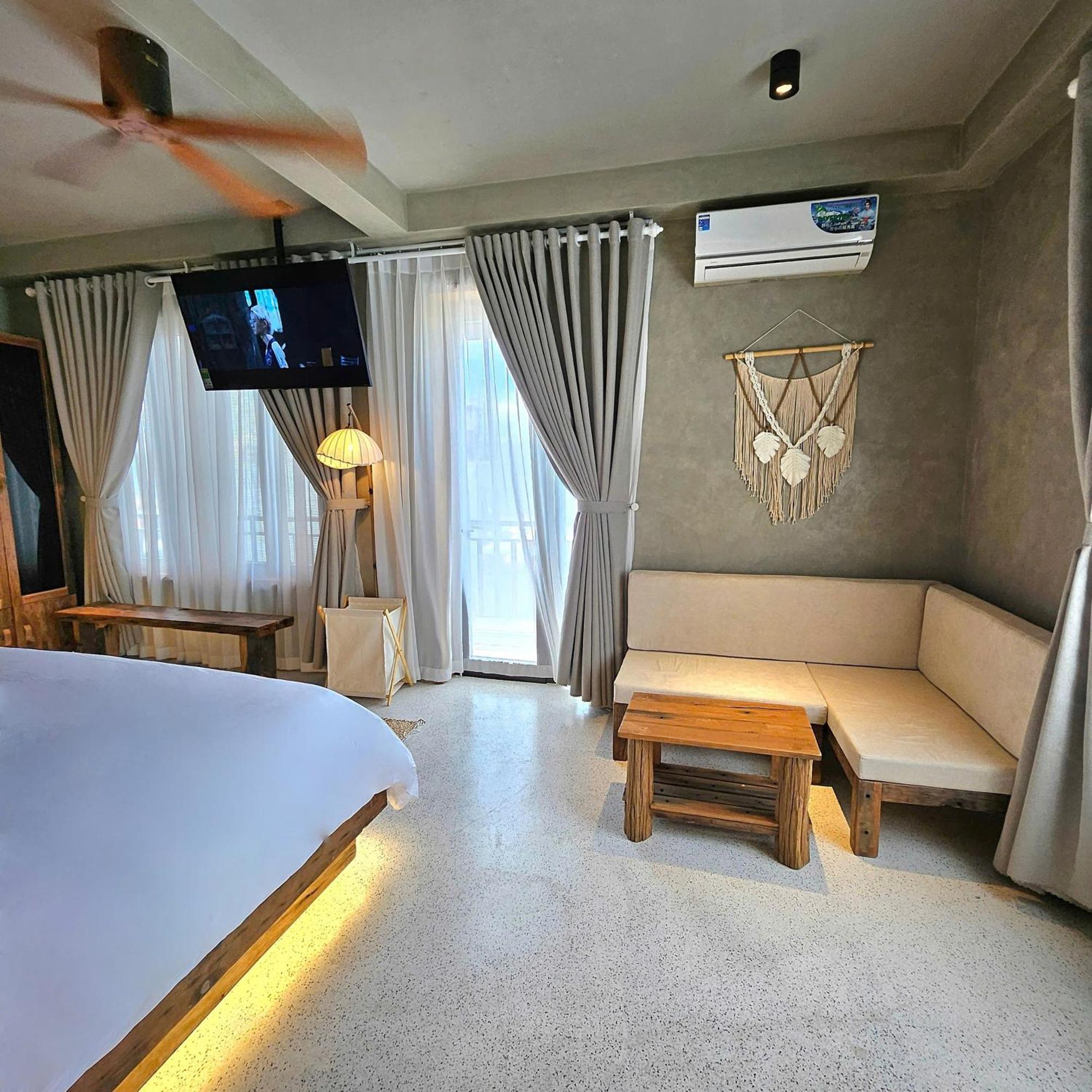 Victory Hotel Hue Buitenkant foto