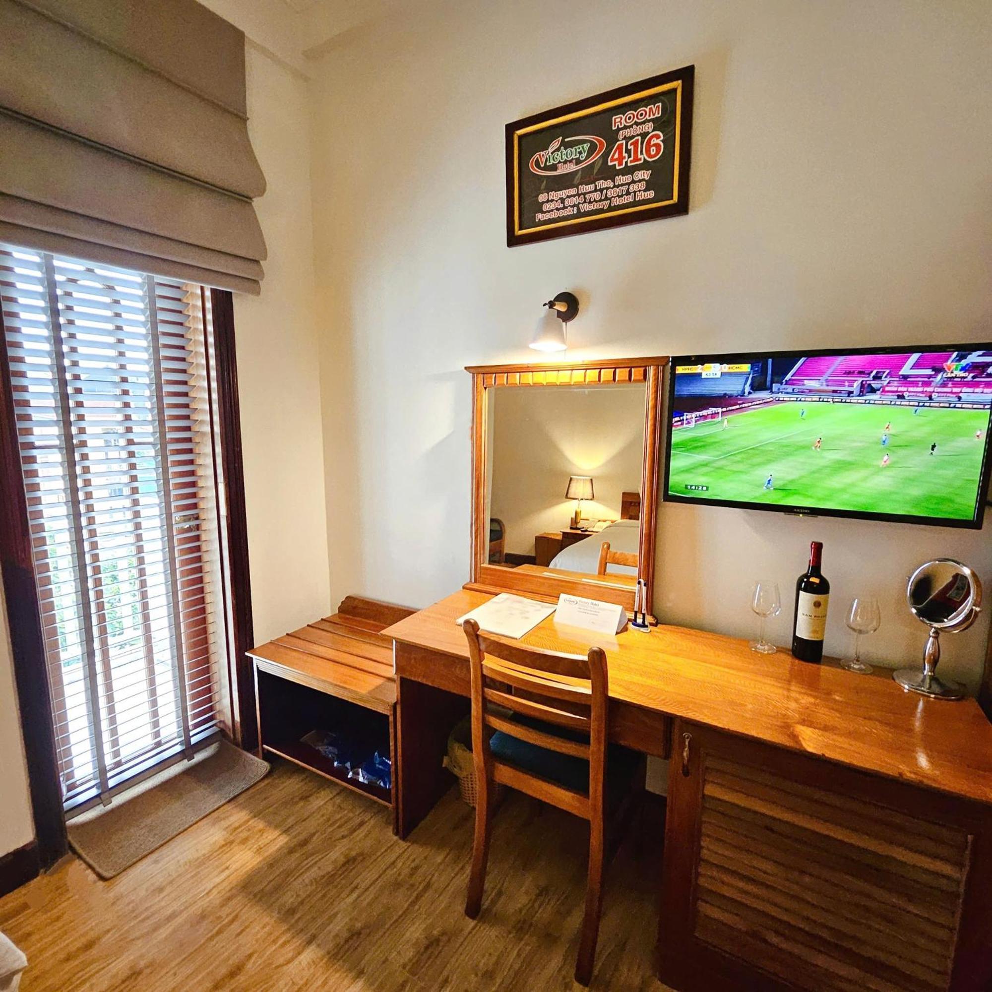 Victory Hotel Hue Buitenkant foto